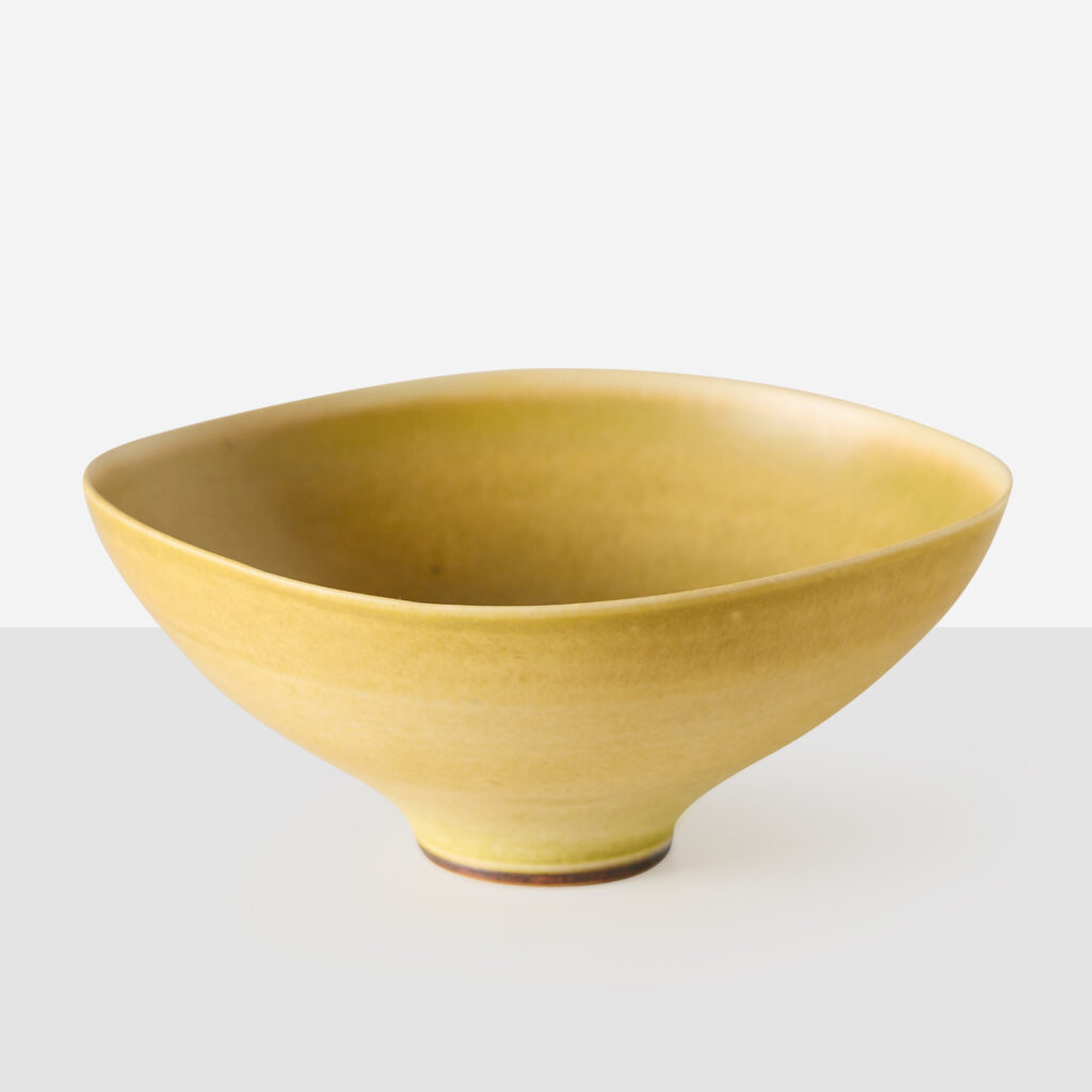 Small Ceramic Bowl by Berndt Friberg - Image 3