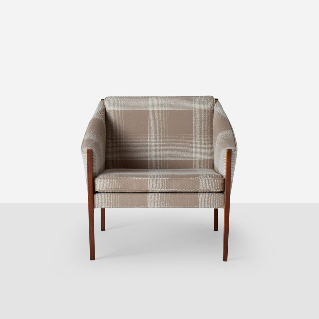 Pair of Lounge Chairs by Junzo Sakakura Architectural Institute - Image 3
