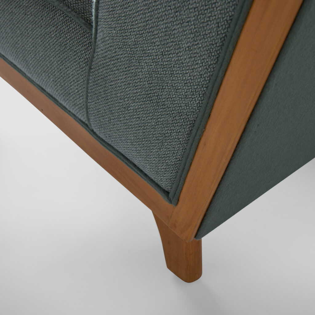 Pair of Lounge Chairs by Michael van Beuren for Domus - Image 7