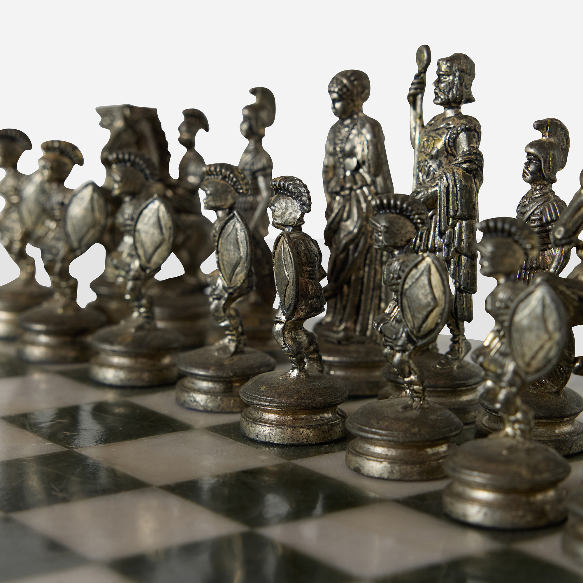 Romans vs Greeks Chess Set with Marble Pedestal Table - Image 9