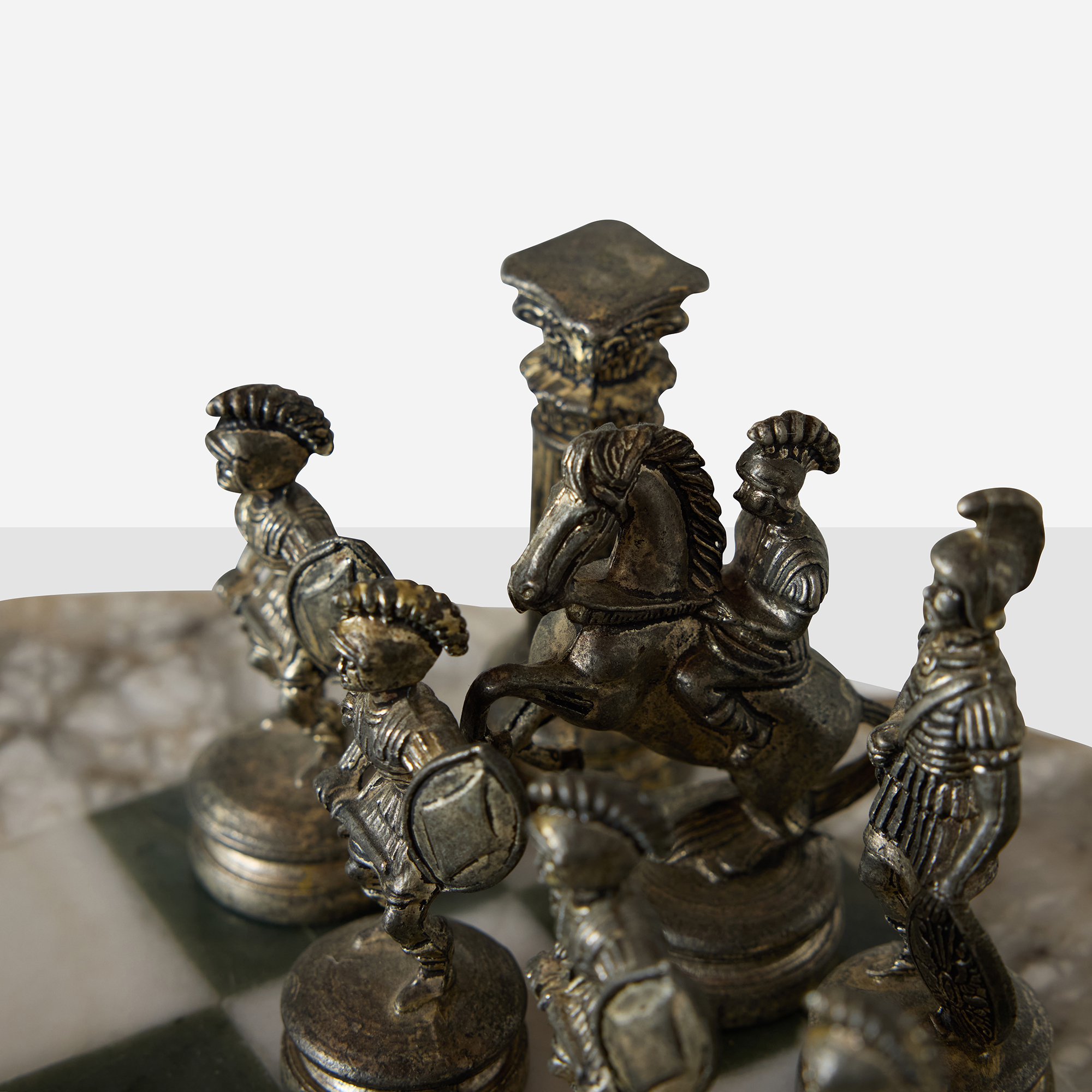 Romans vs Greeks Chess Set with Marble Pedestal Table - Image 8